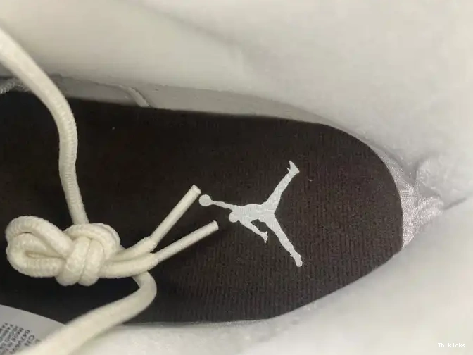 Reps TBK 11 AR0715-101 Jordan Air Neapolitan WMNS 0528